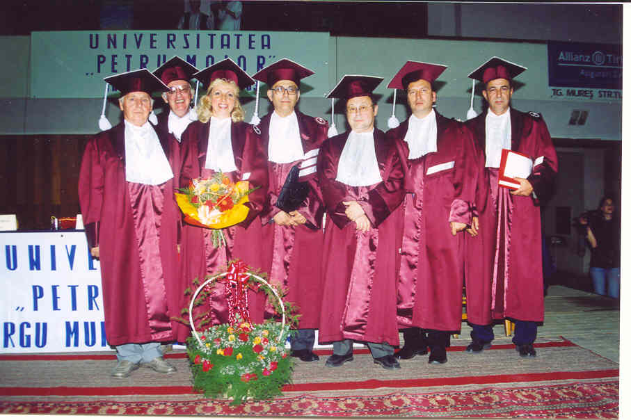 festivitatea de absolvire UPM 2003